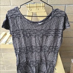 Scallop pattern T-shirt